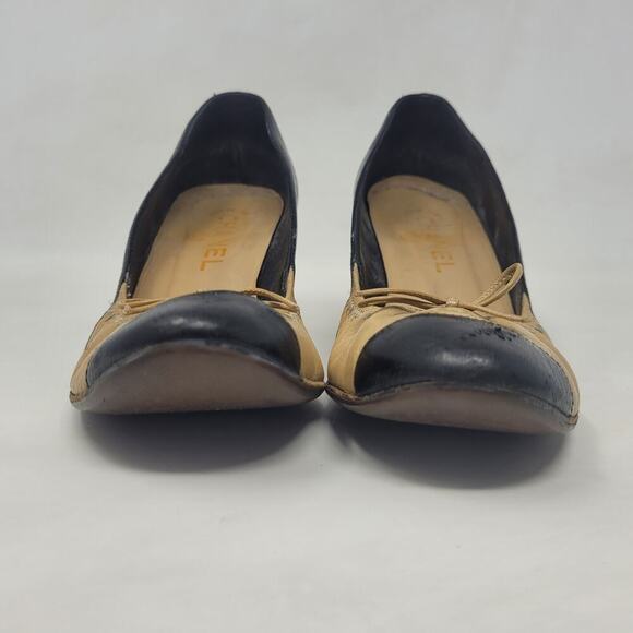 Chanel Heels EU36 US6 Black Tan Leather 2008 CC Logo Old Money Bow Pumps Luxury - Picture 4 of 13